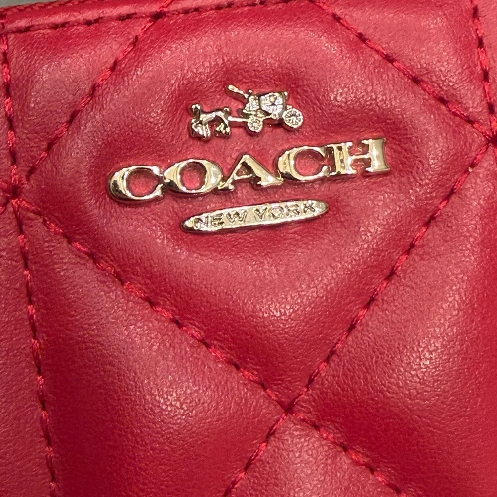 Authentic Coach Quilted Red Wallet - Picture 2 of 10
